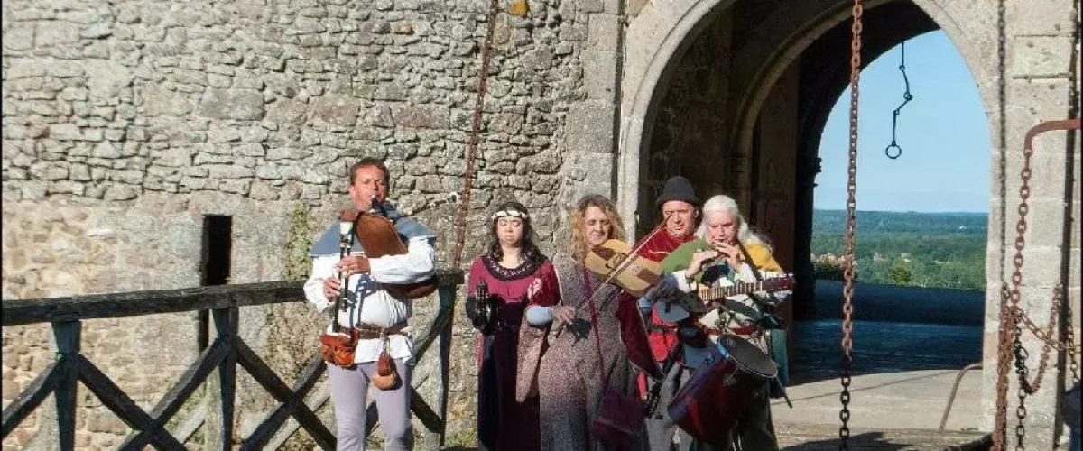 troubadours